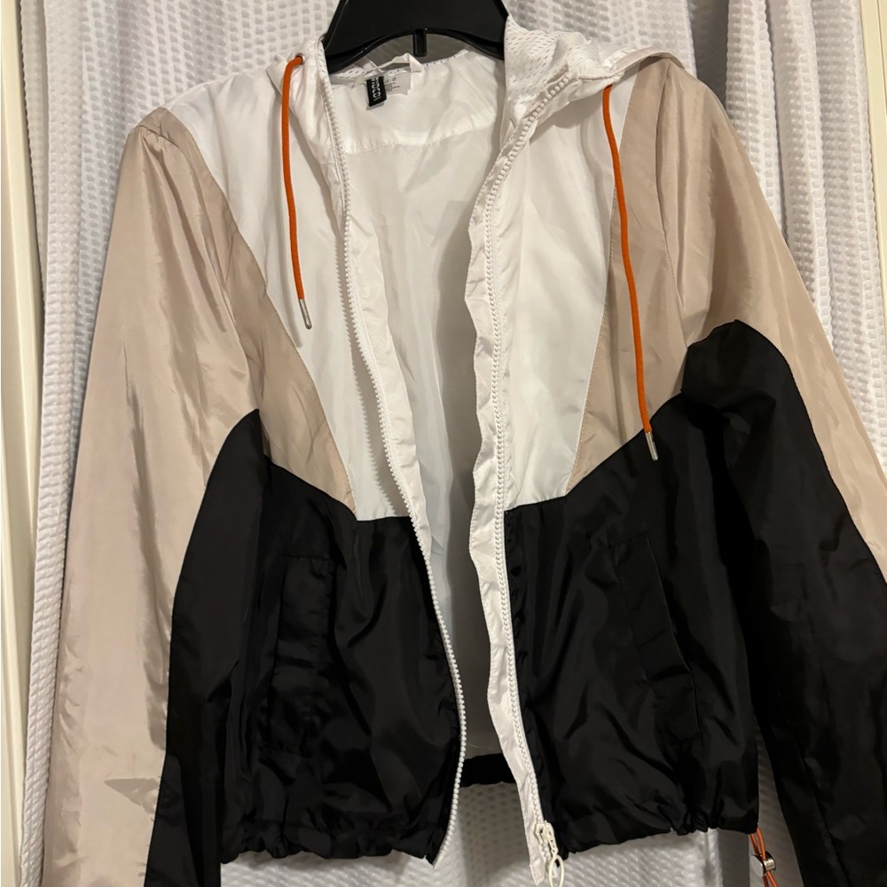 Divided  H&M Windbreaker Jacket Womens Size XS Cream/Black Long Sleeve Full Zip